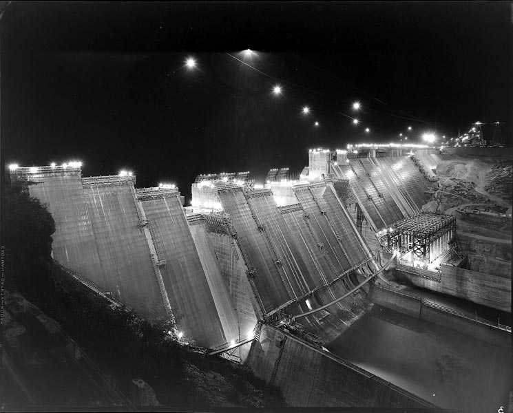 Norris_Dam_Construction_At_Night_1280153562