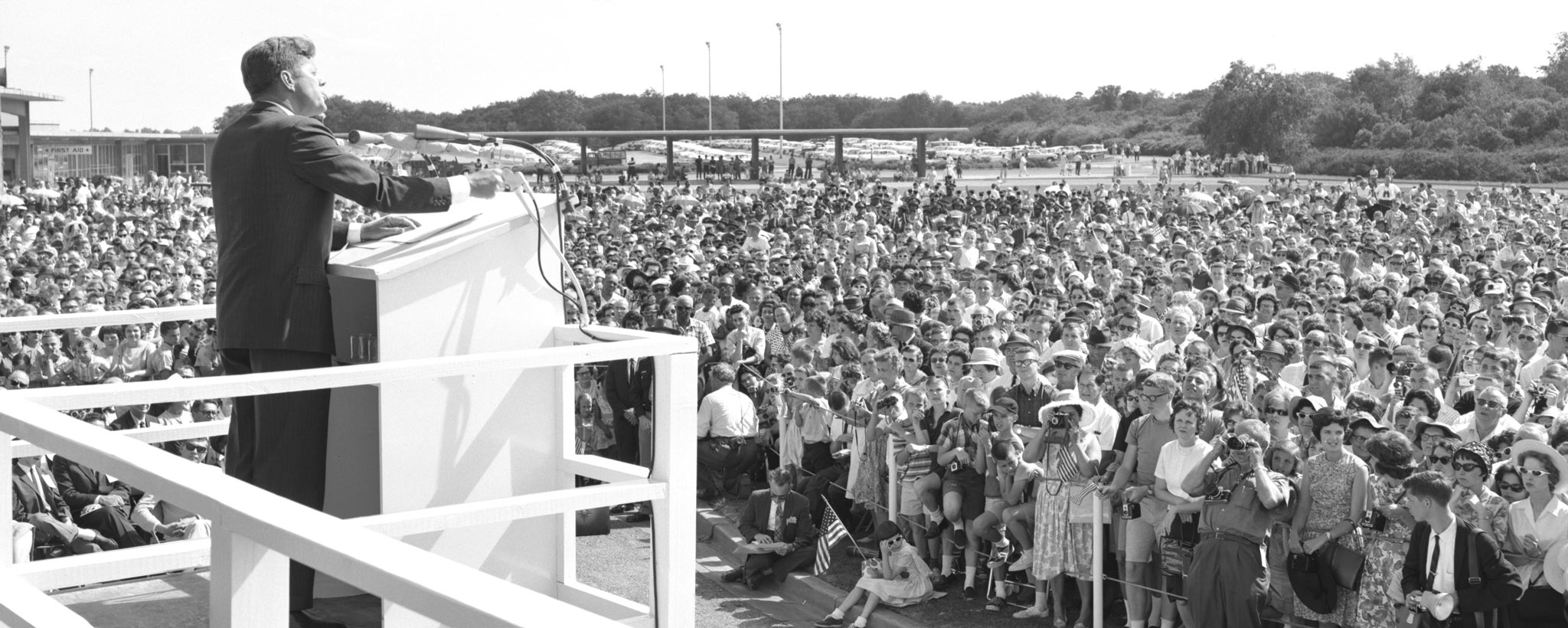 JFK speaking in Muscle Shoals, Alabama JFK speaking in Muscle Shoals, Alabama