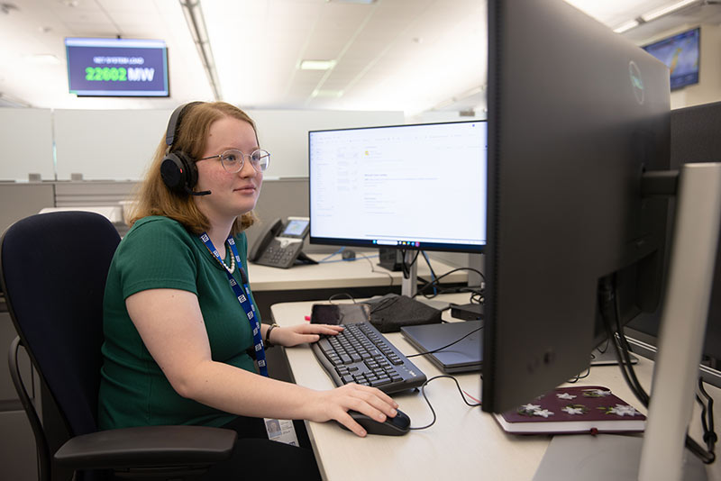 First shift at the TVA's new System Operations Center