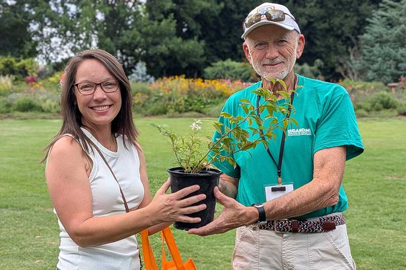 Experts helped people choose native plants