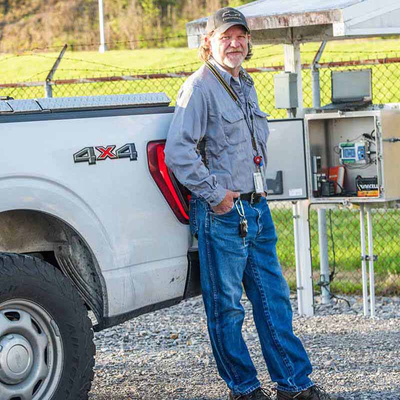 TVA senior instrument mechanic Ralph Nunley
