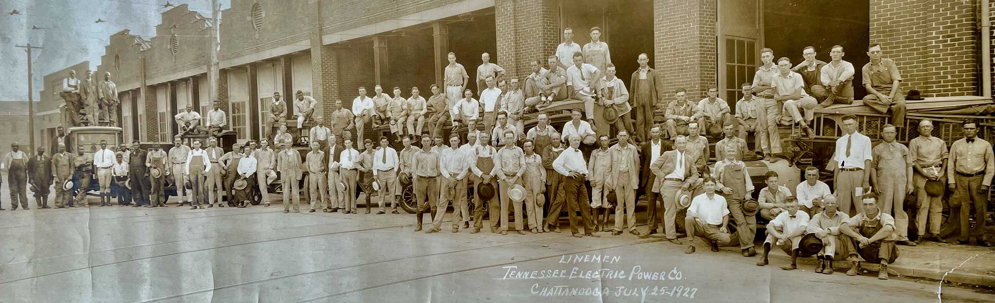 TEPCO linemen in Chattanooga, Tenn. In July 1927.