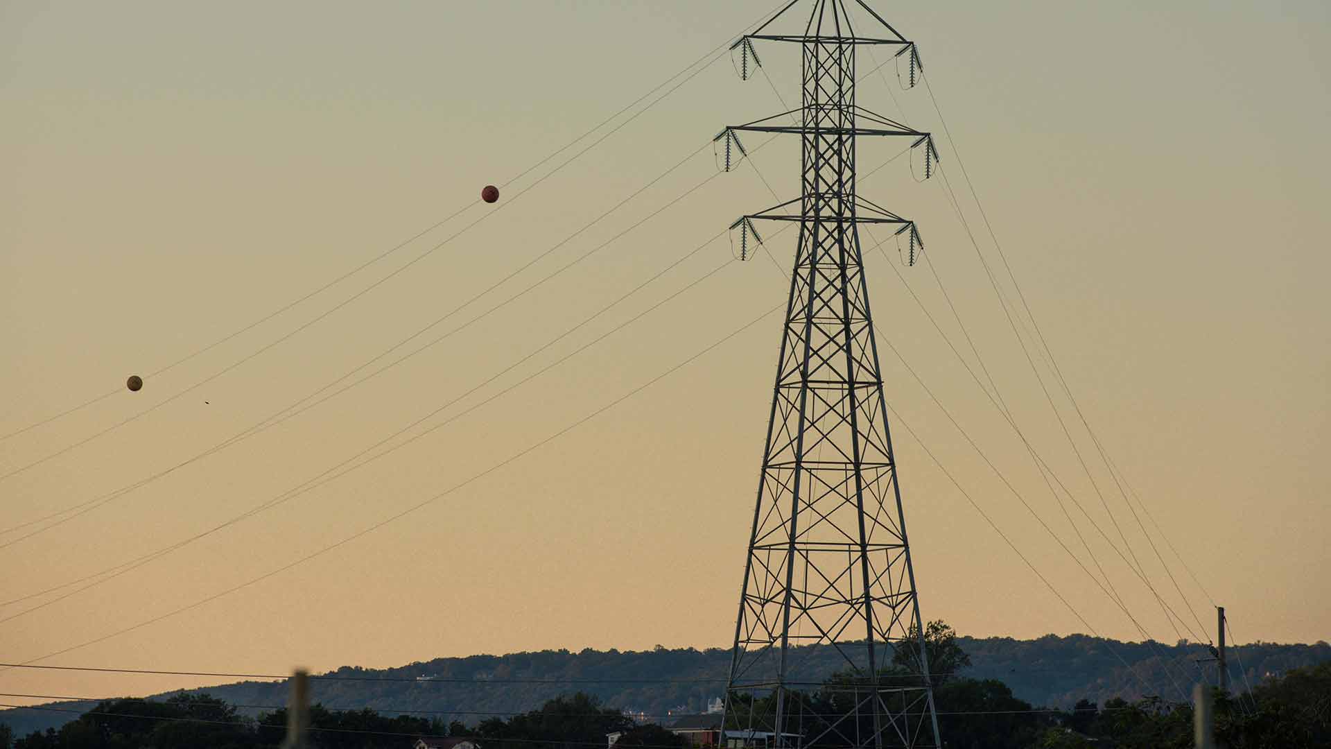 Transmission tower