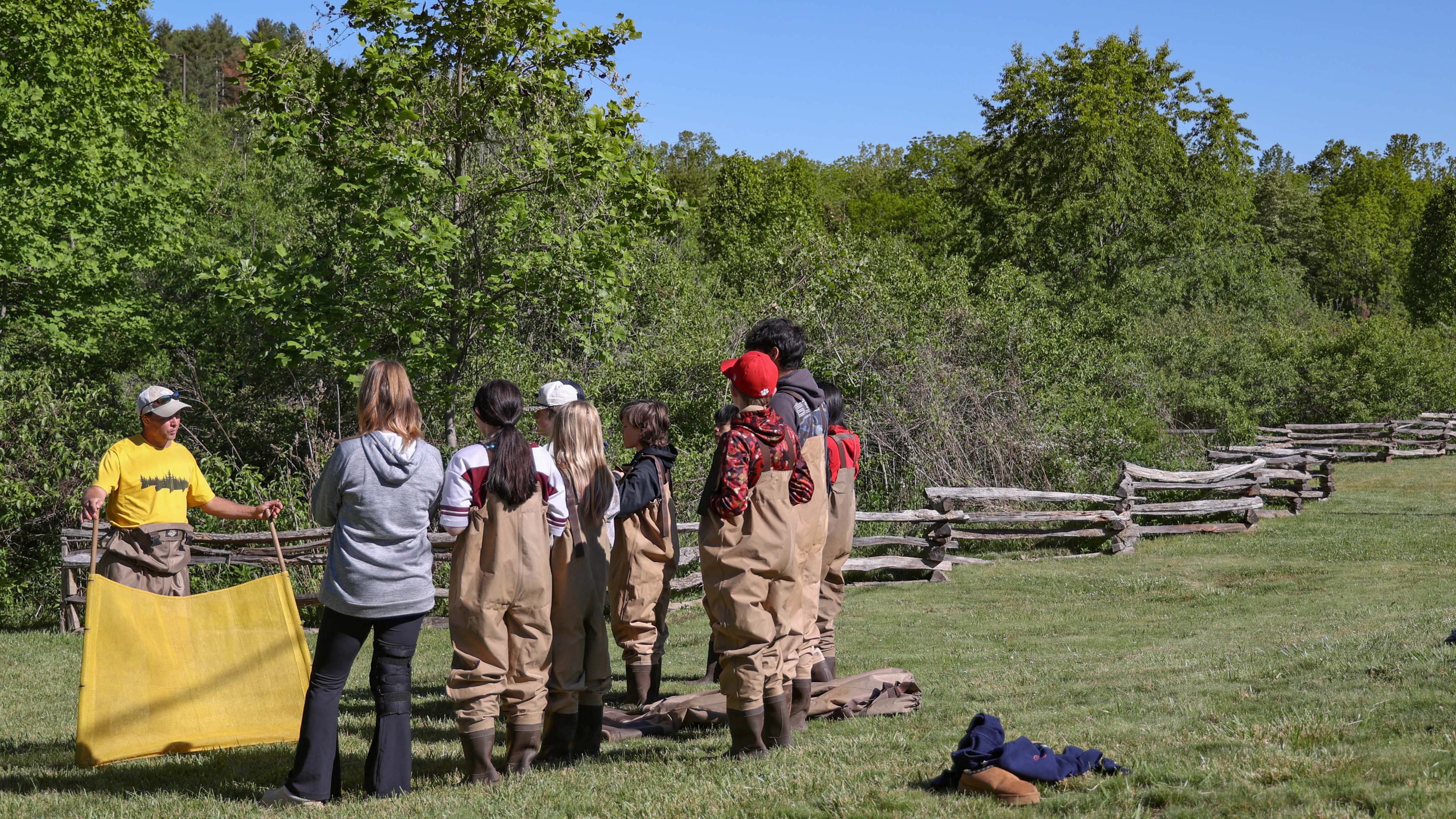 Students learn about how to sample aquatic life