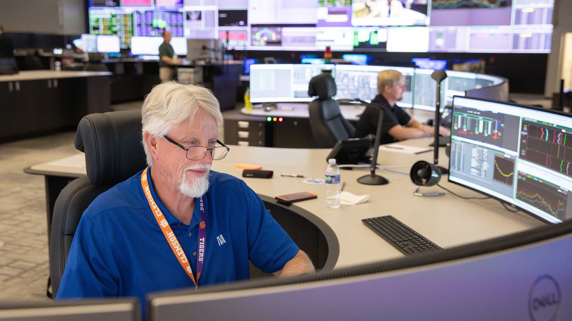Employee at work station for the first shift in the new TVA System Operations System