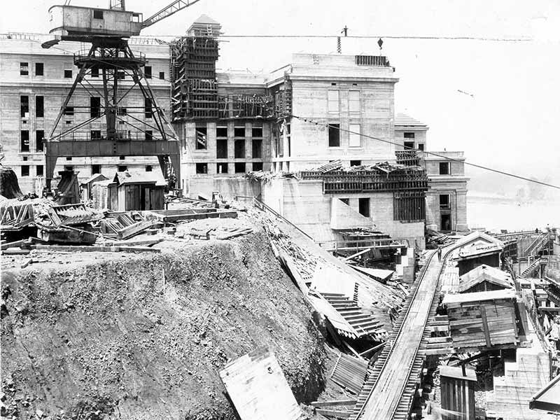 Historic photo of Wilson Dam during construction.