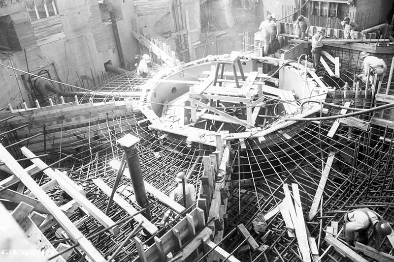 Historic photo of Wilson Dam during construction.
