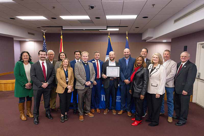 TVA joined with local, state and federal representatives to celebrate the signing of a license renewal at Browns Ferry Nuclear Plant in north Alabama.