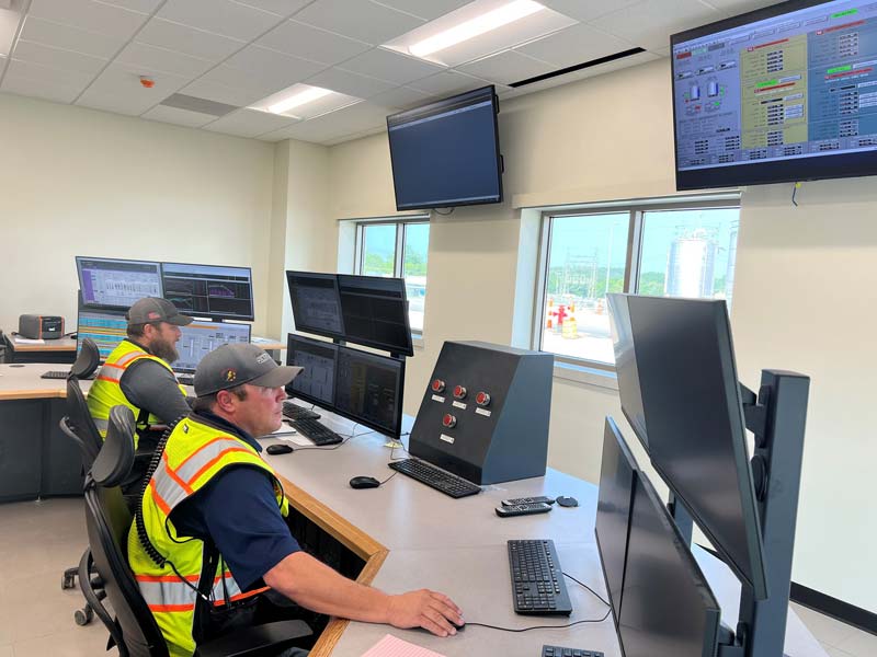 TVA adds natural gas generation to the North Alabama grid 2 Colbert Employees