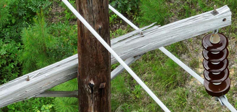 A drone's-eye view of a utility pole in the Memphis Orange Mound neighborhood. The pole had a broken crossarm.
