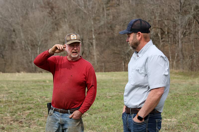 David Cannon chats with USDA's Greg Wunner