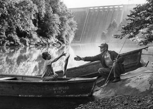 1960s-gallery-TVA Fishing Photo kx7005