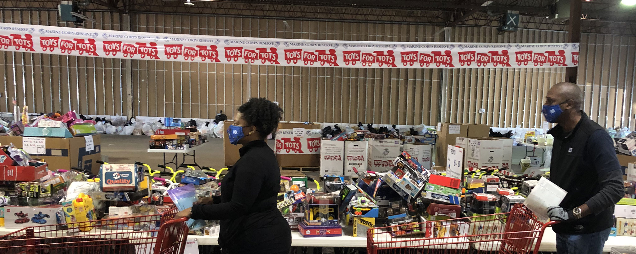 memphis employees at Toys for Tots