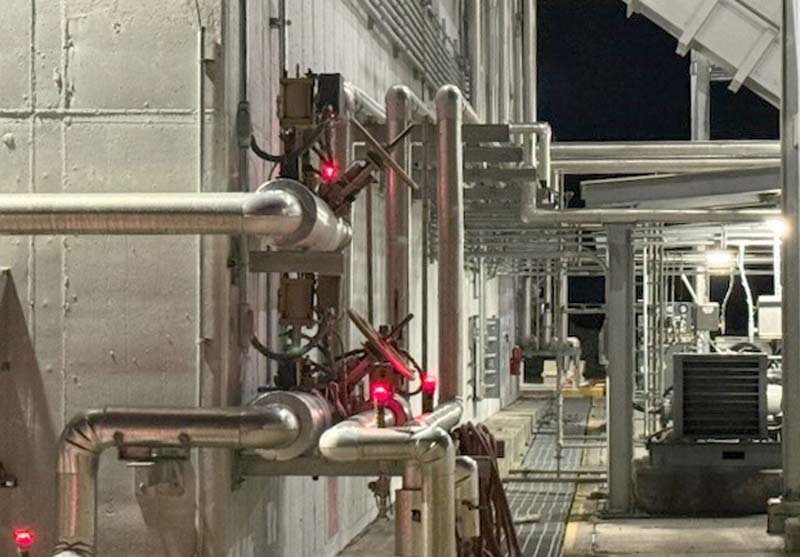 Red lights on heat trace technology let workers know the system is working properly