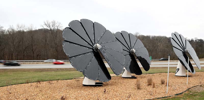Three smartflower solar panels